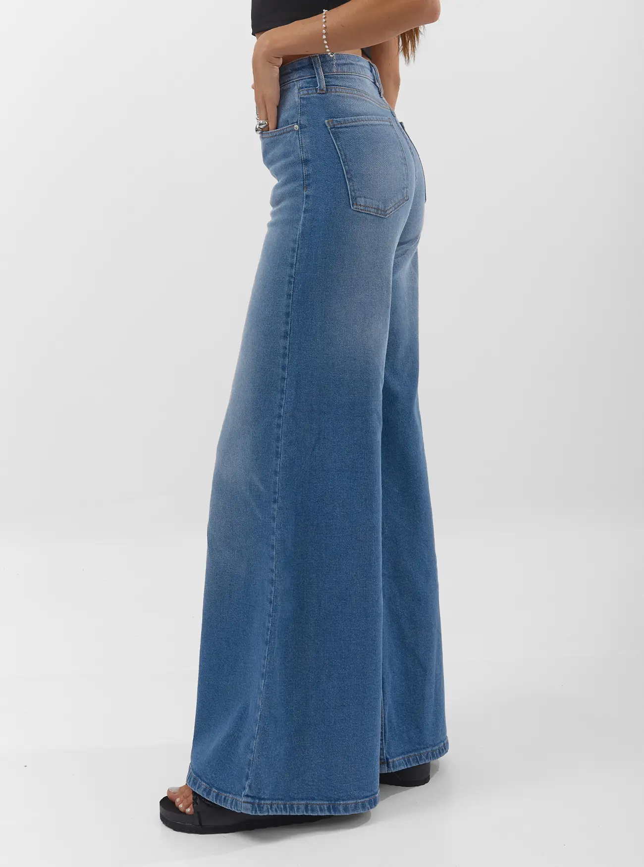 JE ORIANA LIGHT BLUE